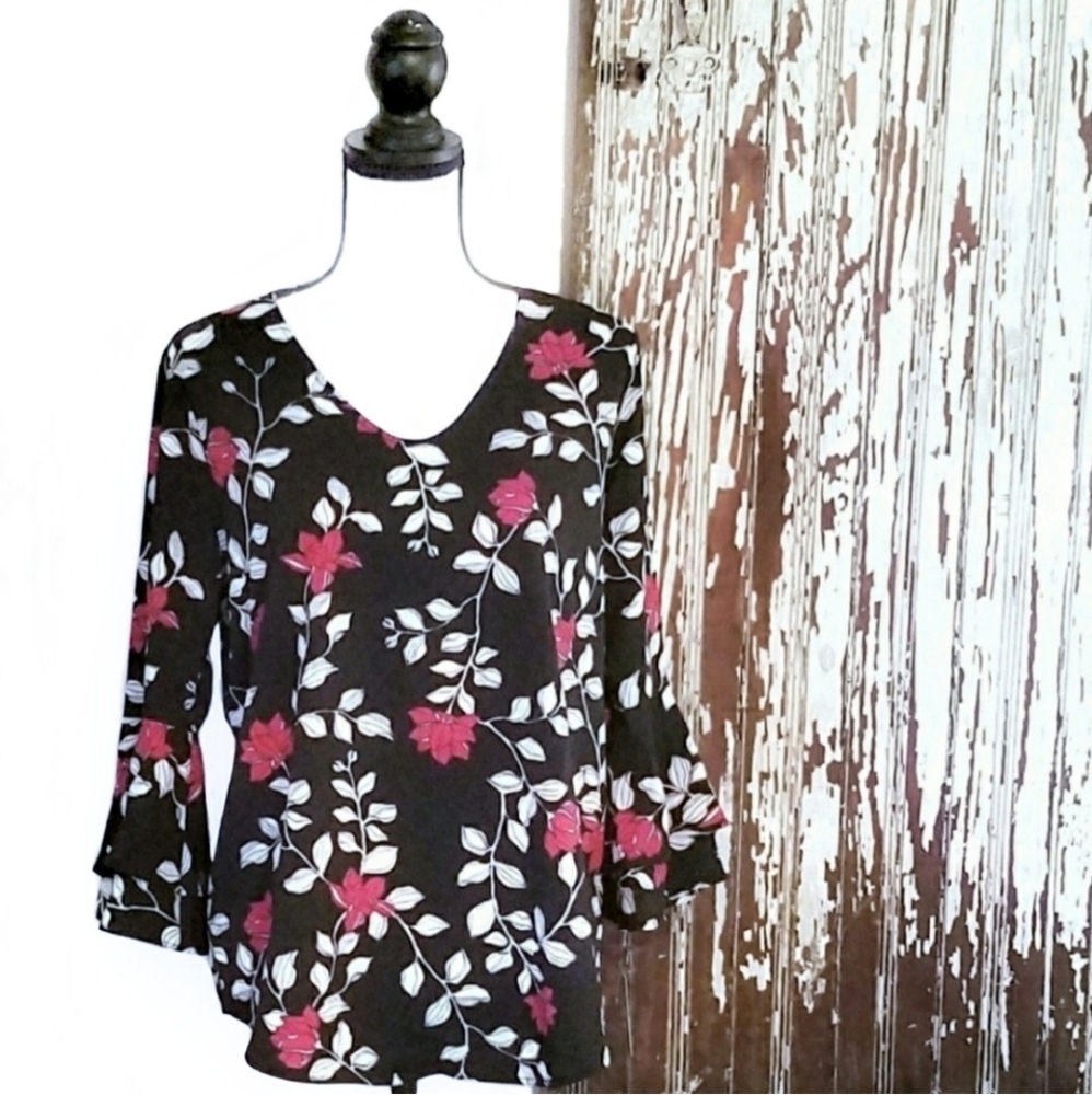Liz Claiborne Ruffle Floral Top Black Size S